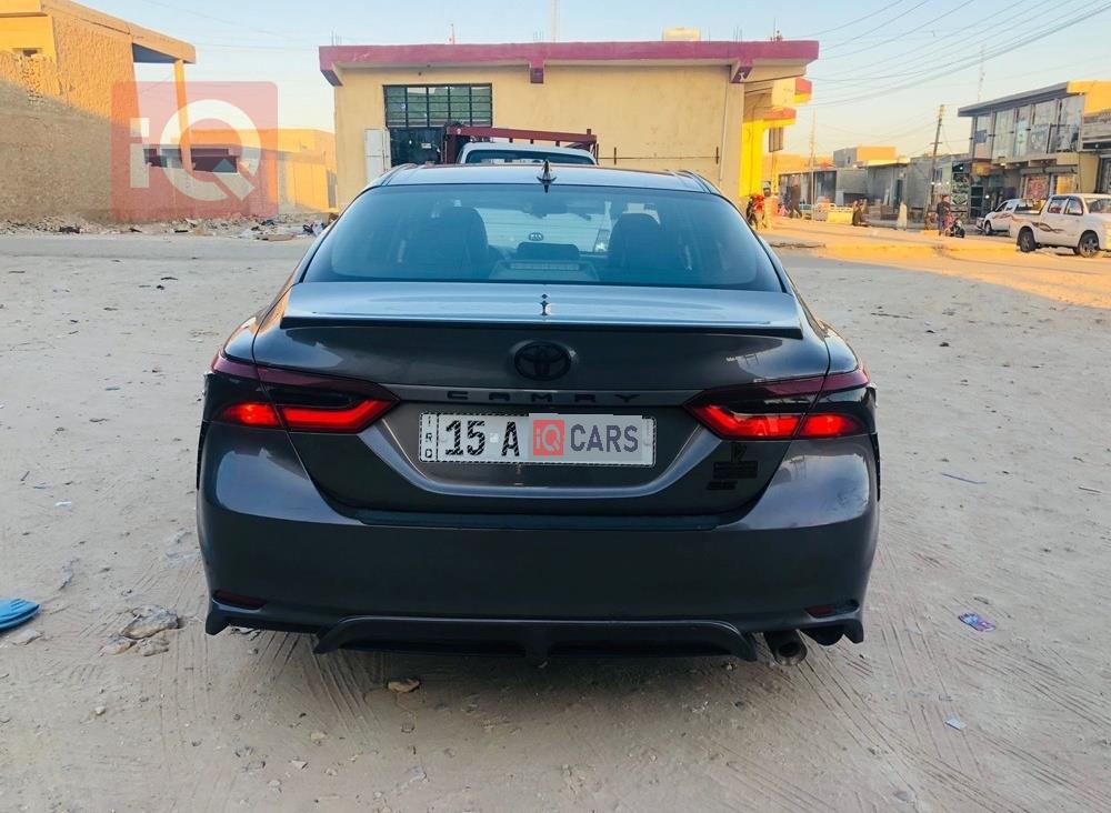 تۆیۆتا کامری